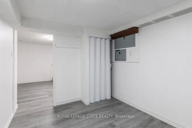 Additional image 35 of 8477 Dickenson Rd