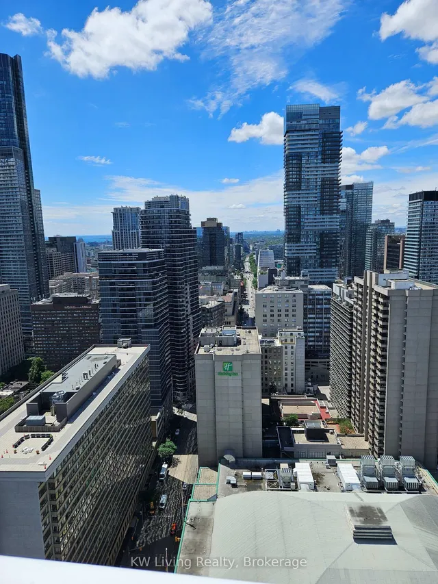 Additional image 14 of 403 Church St Unit 3503