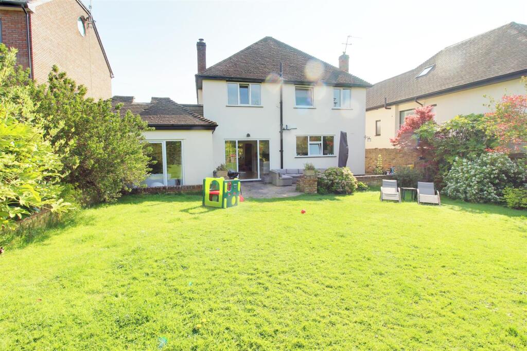 Additional image 10 of Mymms Drive, Brookmans Park