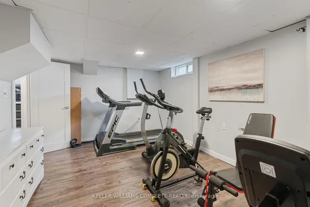 Additional image 36 of 423 QUEEN VICTORIA Dr