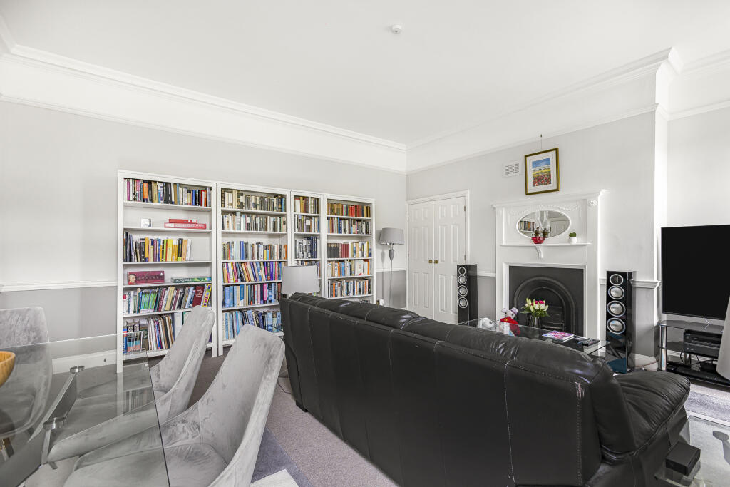 Additional image 7 of Fairshot Court, Woodcock Hill, Sandridge, St. Albans, Hertfordshire