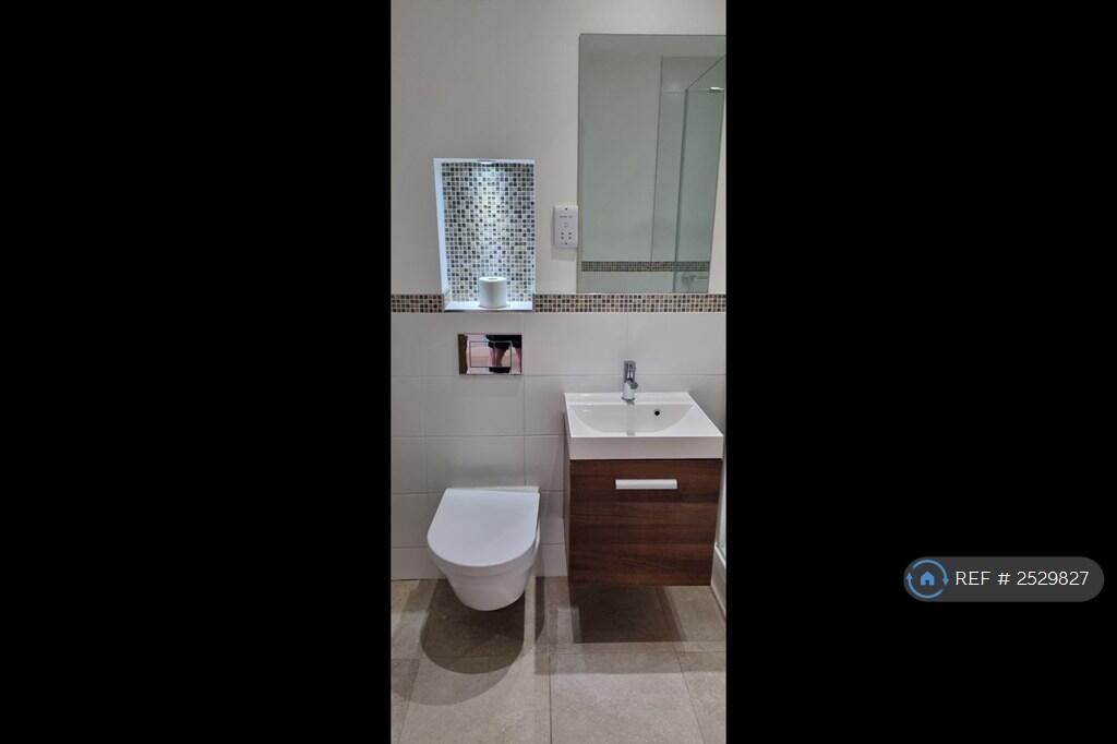 Additional image 7 of Bennets Lodge, Harpenden, AL5