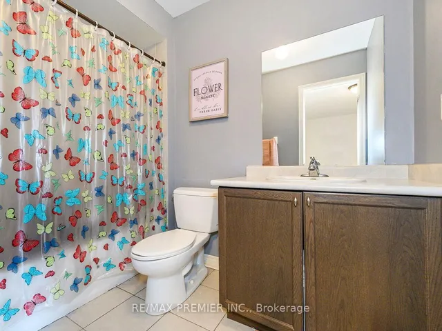 Additional image 33 of 38 Betty Nagle St