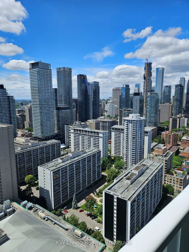 Additional image 15 of 403 Church St Unit 3503