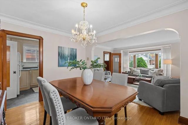 Additional image 14 of 882 Coxwell Ave