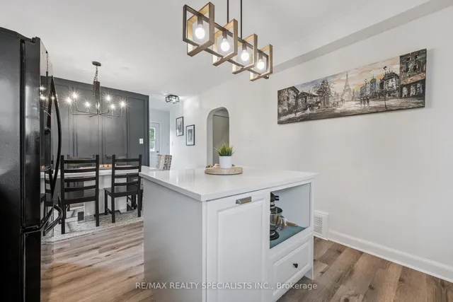 Additional image 11 of 33 Hamel Ave