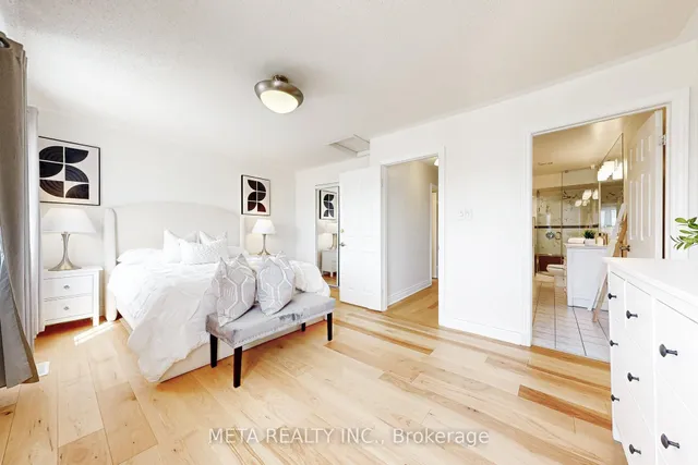 Additional image 30 of 26 Rumi Cres