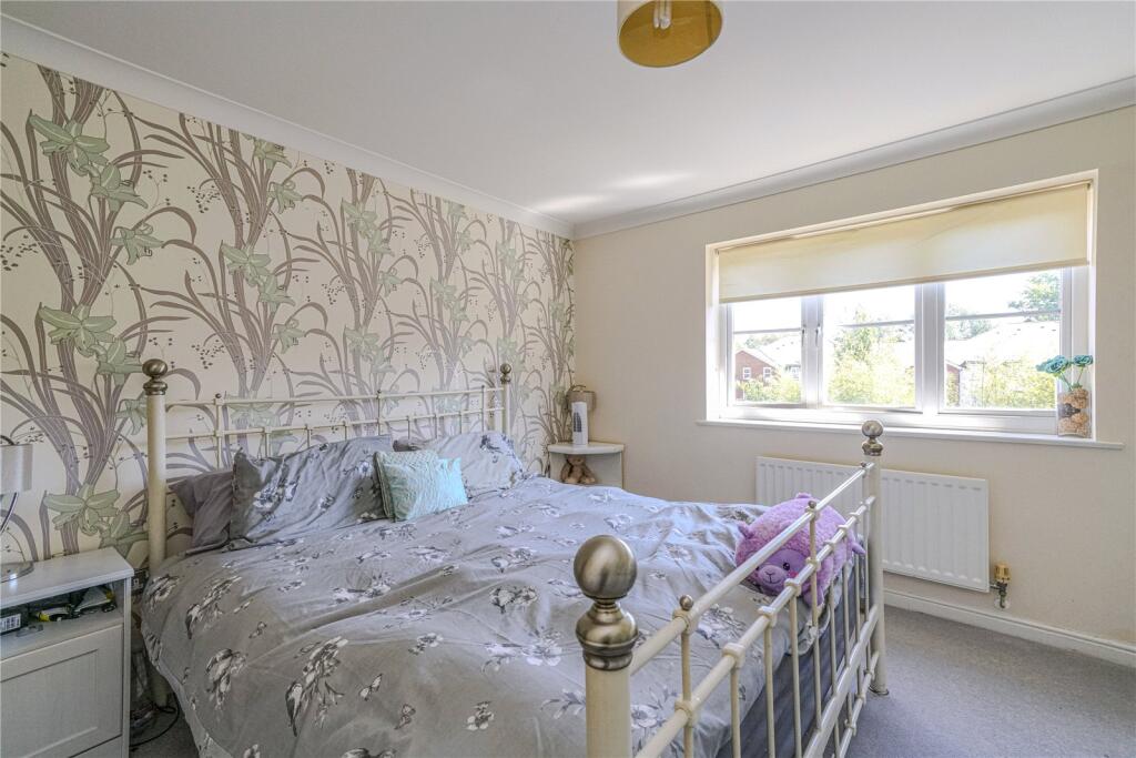 Additional image 6 of Waveney Road, Harpenden, AL5