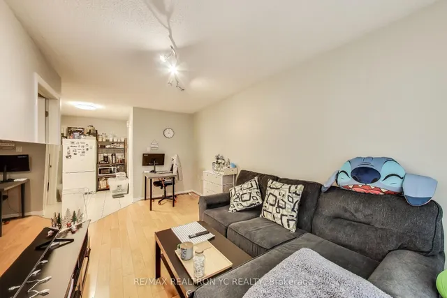 Additional image 30 of 162B Finch Ave