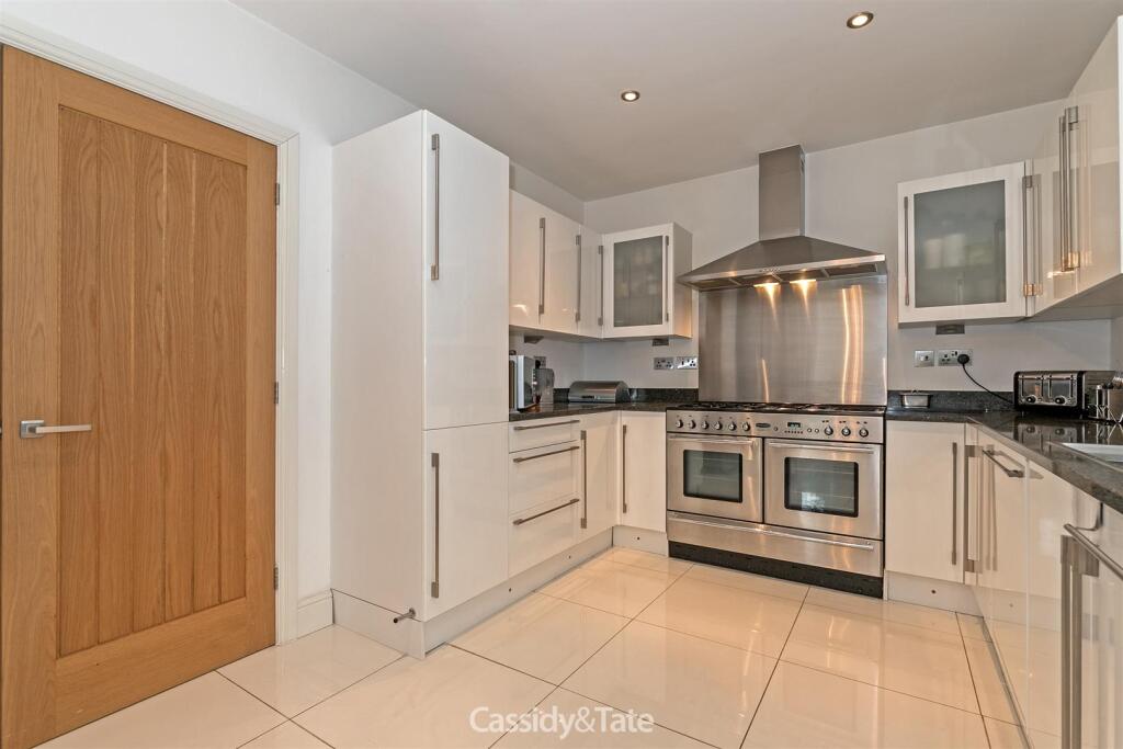 Additional image 7 of Mount Pleasant Lane, Bricket Wood, St Albans