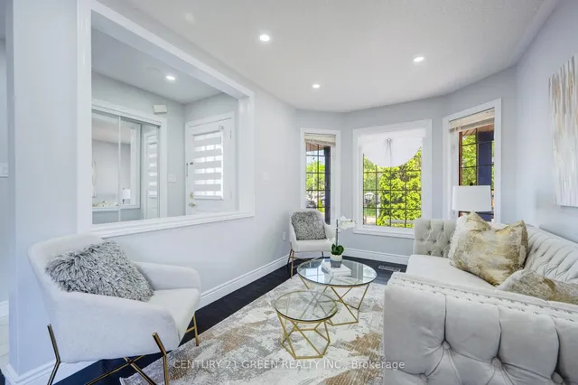 Additional image 8 of 62 Four Seasons Circ