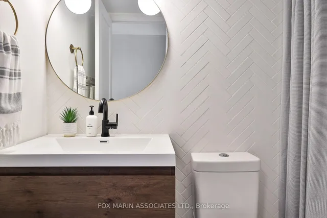 Additional image 42 of 1029 King St Unit 230