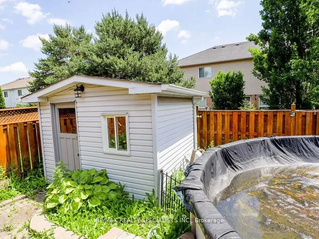 Additional image 40 of 10 Banington Cres