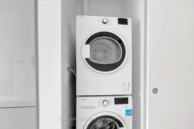 Additional image 6 of 161 Roehampton Ave Unit 4108