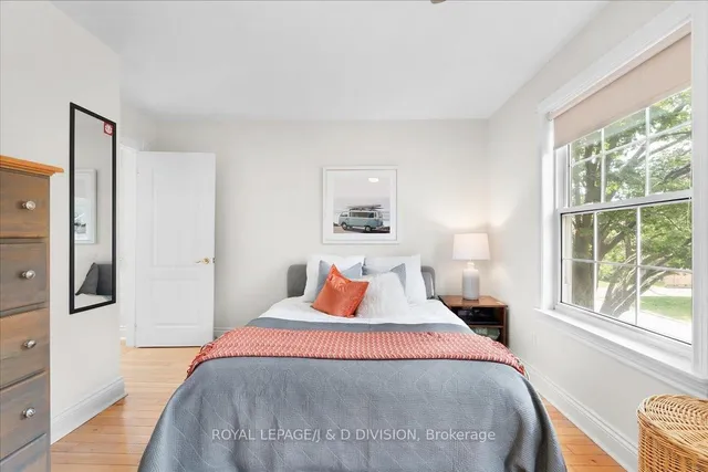 Additional image 30 of 43 Allister Ave