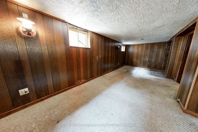 Additional image 22 of 27 Struthers St