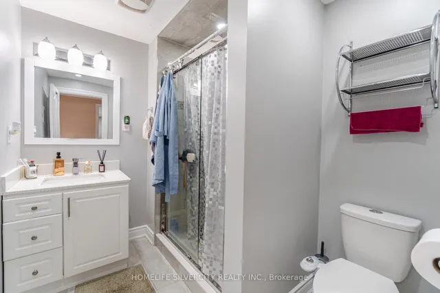 Additional image 38 of 34 Estateview Circ