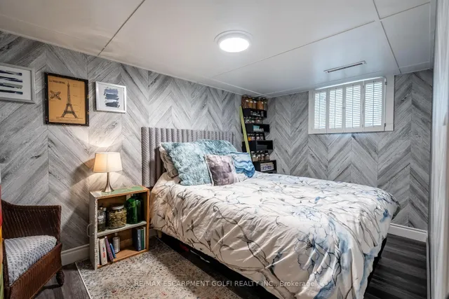 Additional image 19 of 62 Glenview Dr