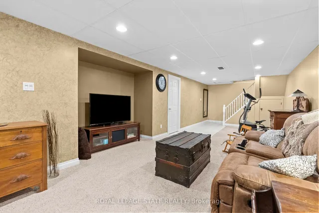 Additional image 33 of 11 Barnett Crt