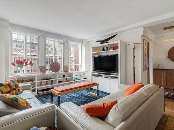 321 E 43rd St APT 1009, New York, NY 10017