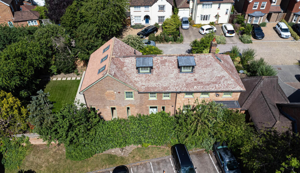 Additional image 5 of St. Bernards Road, St. Albans, Hertfordshire, AL3