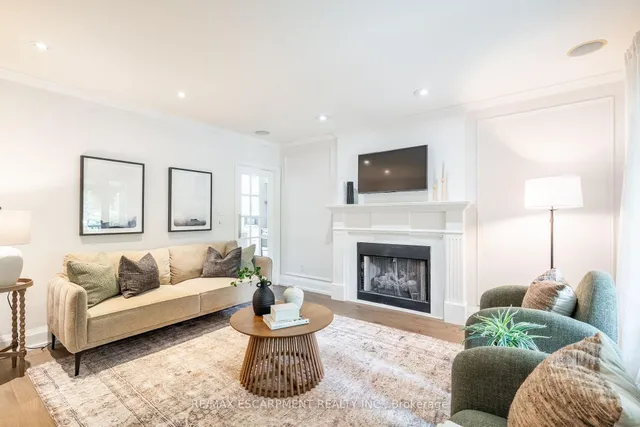 Additional image 4 of 6618 Carriage Tr