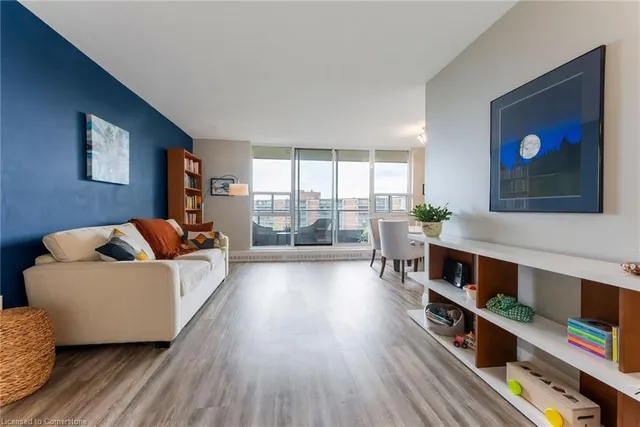 Additional image 3 of 1966 Main St Unit 1109