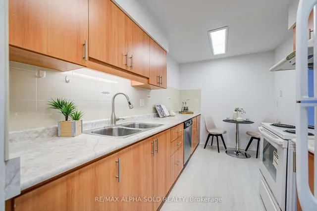 Additional image 17 of 100 Echo Pt Unit 1705