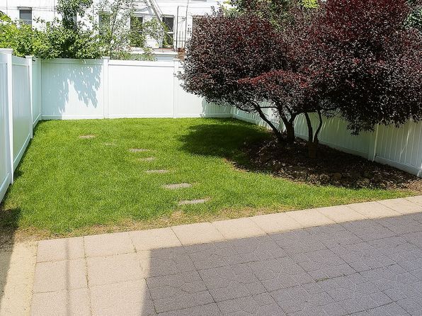 537 Gates Ave #1, Brooklyn, NY 11216