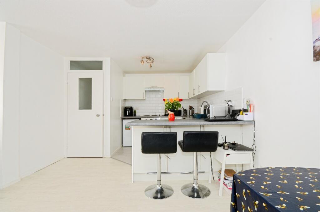 Additional image 5 of St James Court, Harpenden