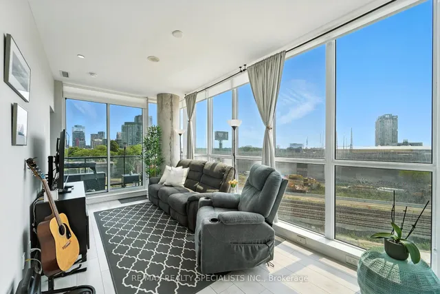 Additional image 8 of 51 East Liberty St Unit 401