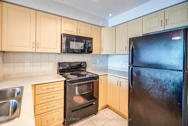 Additional image 14 of 212 Eglinton Ave Unit 402