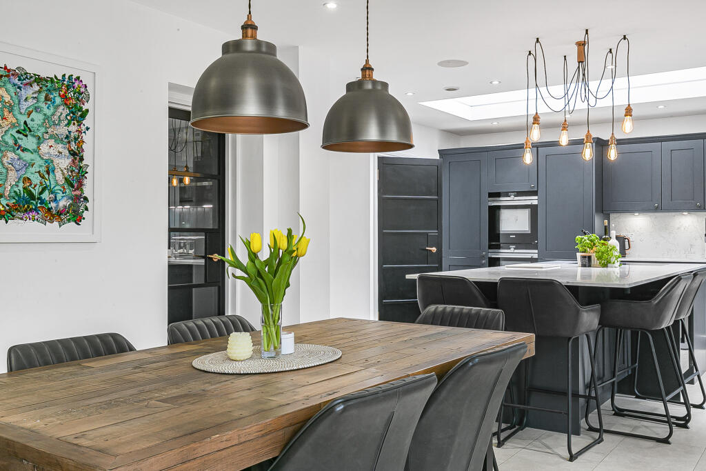 Additional image 7 of The Valley Green, Welwyn Garden City, Hertfordshire, AL8