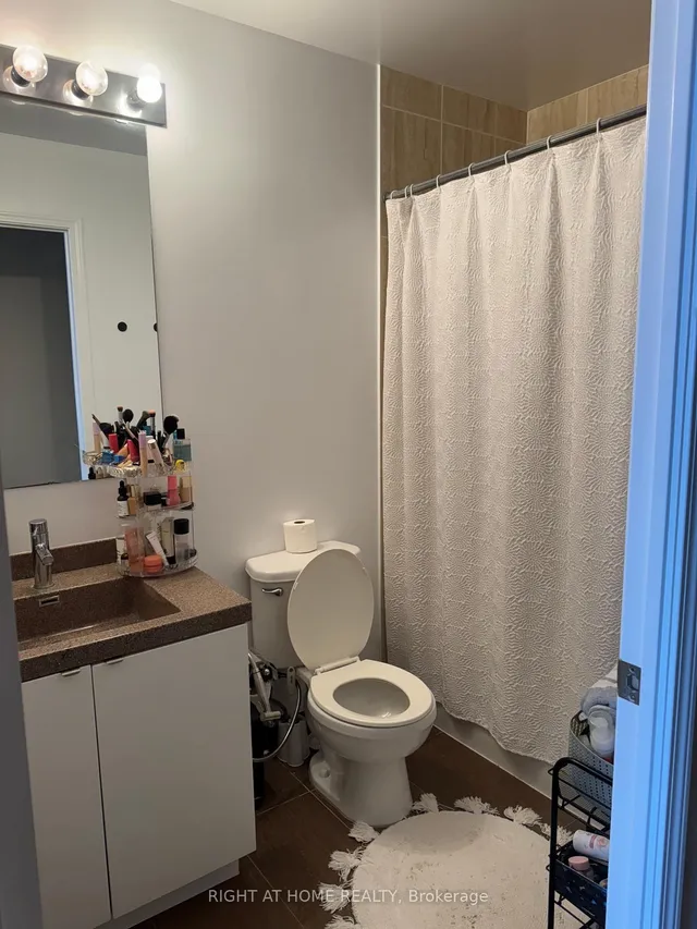 Additional image 12 of 352 Front St Unit 1812