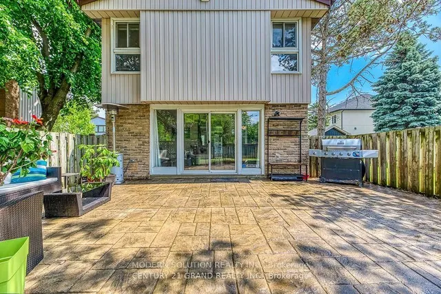 Additional image 35 of 59 Kenninghall Blvd Unit 33