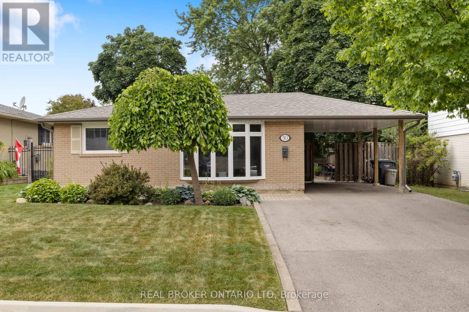 50 WATSON CRESCENT|Brampton (Brampton East), Ontario L6W1E7