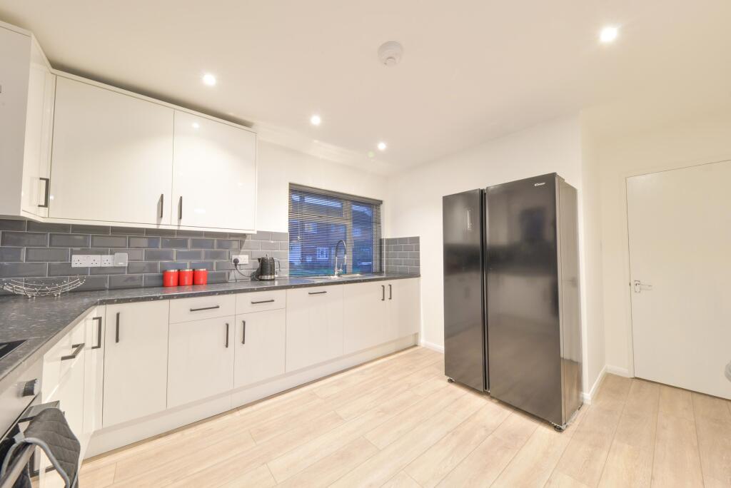 Additional image 14 of Pond Croft, Hatfield