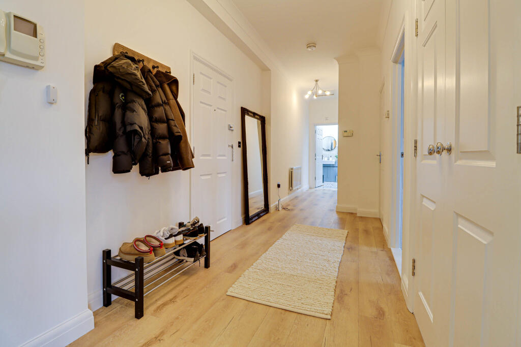 Additional image 6 of Boyes Crescent, London Colney, AL2