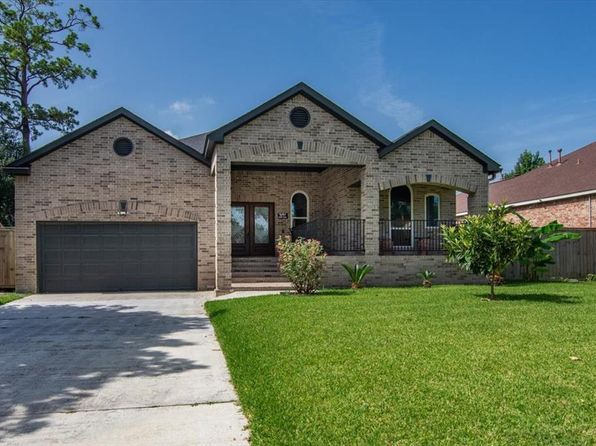 5343 Oak Cove Dr, Houston, TX 77091