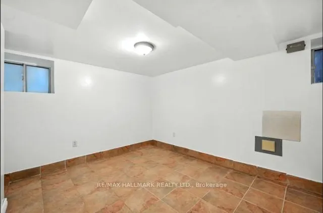 Additional image 36 of 1039 Ossington Ave