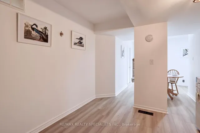 Additional image 30 of 19 Verona Pl
