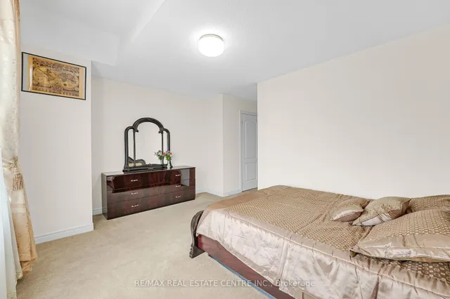 Additional image 33 of 18 Kawana Rd