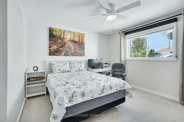 Additional image 32 of 205 Portage Lane