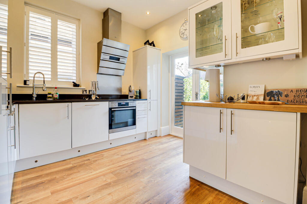 Additional image 10 of Avenue Road, St. Albans, AL1