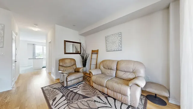 Additional image 4 of 32 VESTRY Way