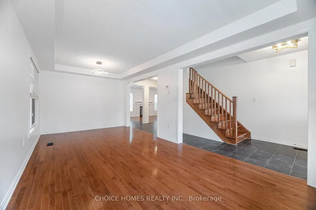 房产图片 9 - 319 麦克杜格尔交汇处