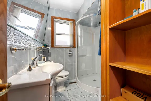 Additional image 24 of 1 DEVERELL Cres