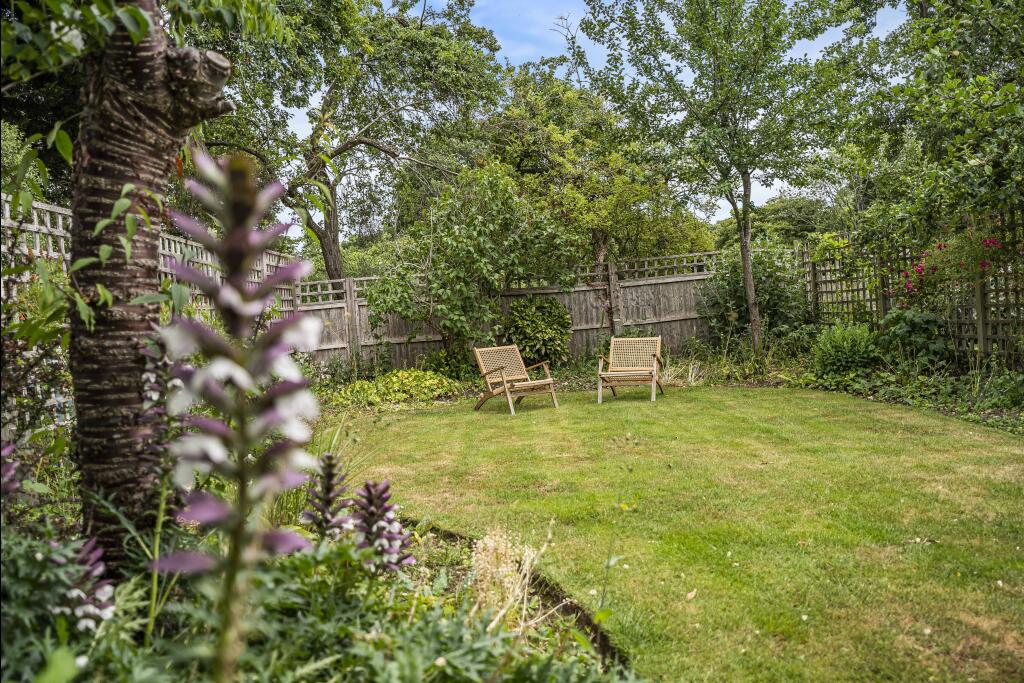 Additional image 21 of Pottersheath Road, Welwyn, Hertfordshire, AL6