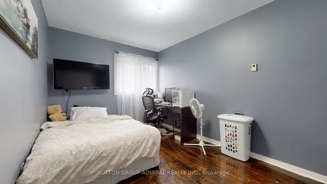 房产图片 24 - 22 Tandridge Cres 单元 812