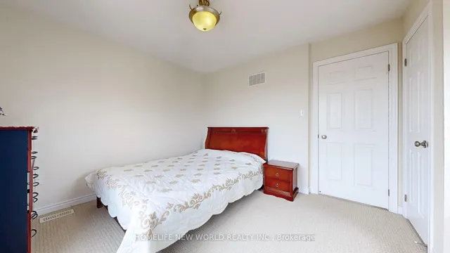 房产图片 38 - 49 Kawneer Terr